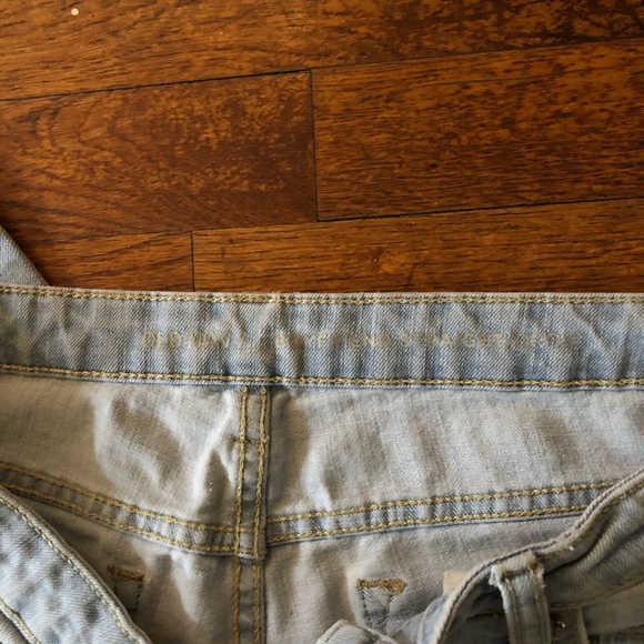 Old Navy Boyfriend Straight Jeans Light Wash 6 - Picture 2 of 4